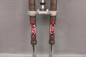 FORCELLE POLETTI 46 YAMAHA YZF AVANTRENO PIASTRE