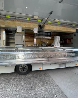 AUTONEGOZIO MINONZIO SALUMI E FORMAGGI