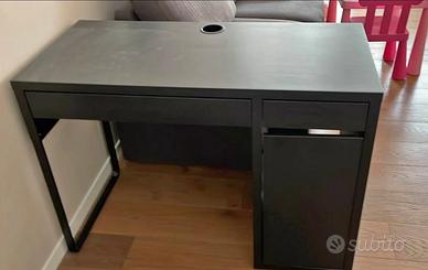 Scrivania ikea