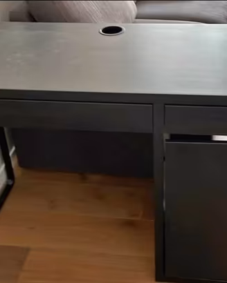 Scrivania ikea