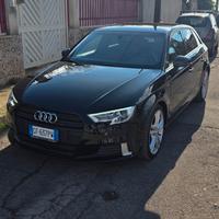 AUDI A3 1.6 TDI S-LINE S-TRONIC PELLE NAVI ECC..