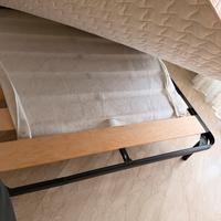 Letto con doghe con materasso