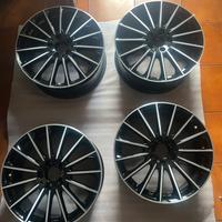 Cerchi OZ  a razze per Mercedes benz   da 18