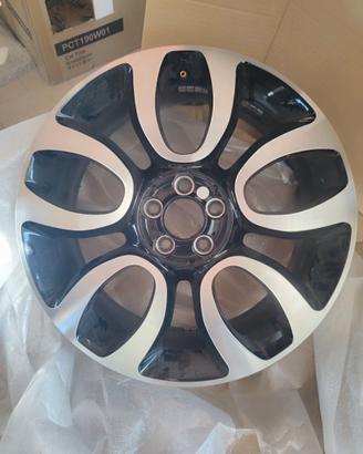 Cerchio in lega per 500L 195/65 R15