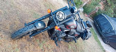 Caffè race Renegade Vegas um 125
