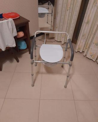 Sedia Comoda WC per Anziani e Disabili