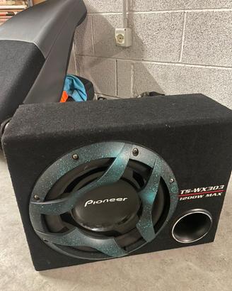 Subwoofer pioneer
