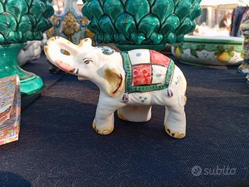 elefante di Caltagirone in ceramica 