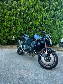 moto Kawasaki Z-750