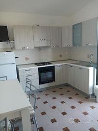 Ampio trilocale a due passi dal mare