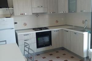 Ampio trilocale a due passi dal mare