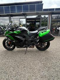 KAWASAKI Ninja 1100 SX .