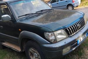 Toyota Land Cruiser 2000
