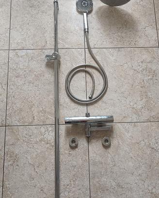 Colonna doccia con miscelatore termostatico