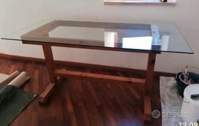 Scrivania per studio