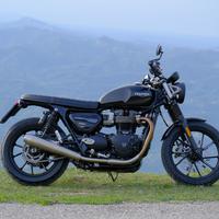 Triumph street twin