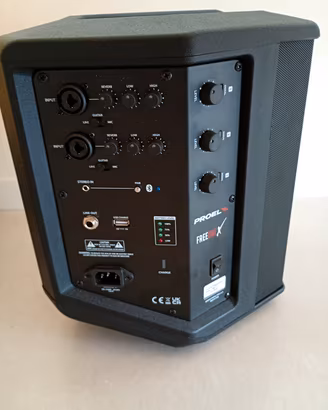 cassa amplificata portatile a batteria Proel  