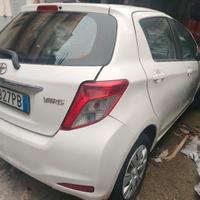 Toyota yaris 1.0 benzina