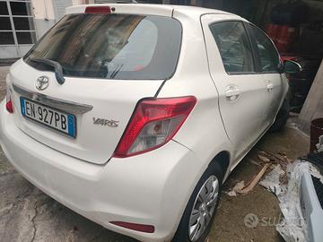 Toyota yaris 1.0 benzina