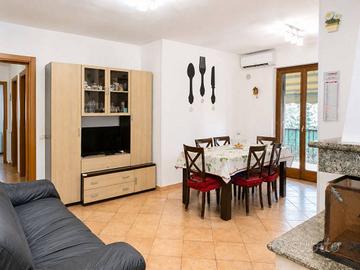 Appartamento di 80 m² con 3 locali e box auto a Te