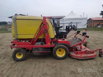 Rasaerba semovente con raccolta