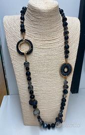 Collana lunga con cerchi