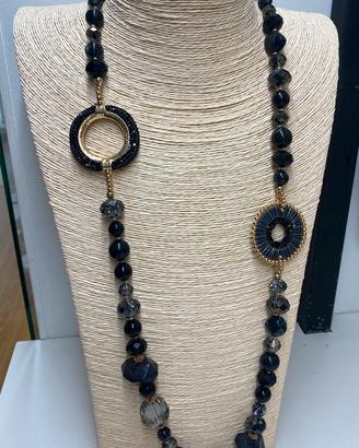 Collana lunga con cerchi