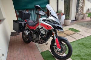 Moto Ducati multistrada