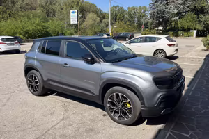 Jeep Avenger Summit