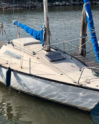 barca a vela cabinata beneteau first 22 piedi