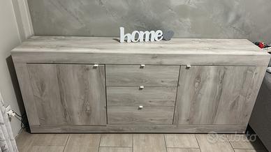 Mobile credenza in legno chiaro effetto rovere