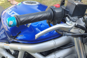 Suzuki Sv 650 2002 con piccoli lavori da far