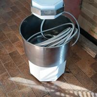 impastatrice professionale 25 kg
