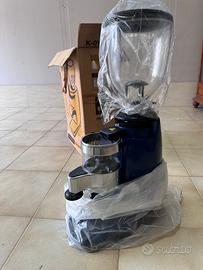 Macina caffè professionale NUOVO – mai usato