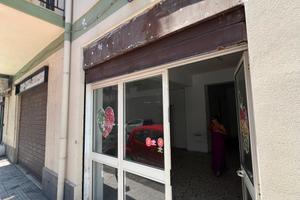 Locale commerciale spadafora lungomare