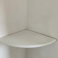 mensole in legno e vetro