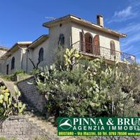 Boroneddu - Villa da ristrutturare