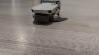 Dji mini 2 con 2 Batterie e Borsa
