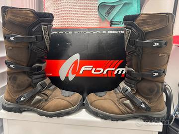 Stivali adventure Forma Dry