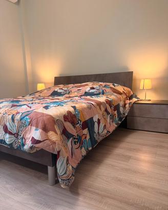 Letto completo e comodini