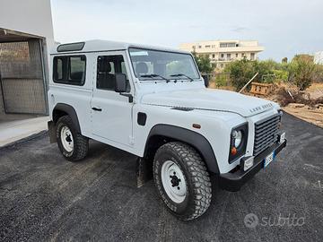 DEFENDER TD4 Anno 2014
