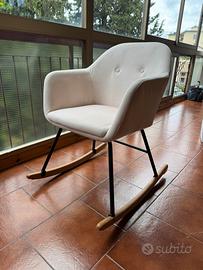 Sedia dondolo poltrona velluto crema