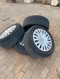 4 pneumatici+cerchi 205/55 r 16 Uniroyal