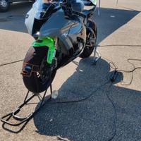 Moto Kawasaki ZX10R pronto Pista