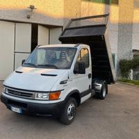 Iveco Daily 35C10 Ribaltabile Trilat -Motore Nuovo