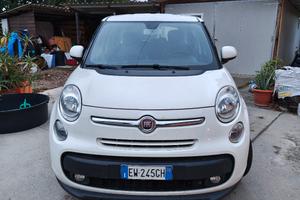auto Fiat500L