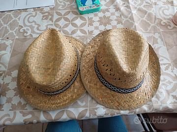 Cappelli in paglia