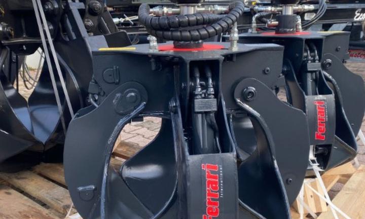 POLIPO NUOVO MARCA FERRARI 4 PALE