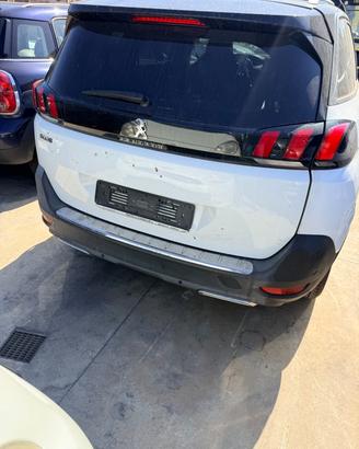 Peugeot 5008 diesel anno 2019 sigla motore YH01