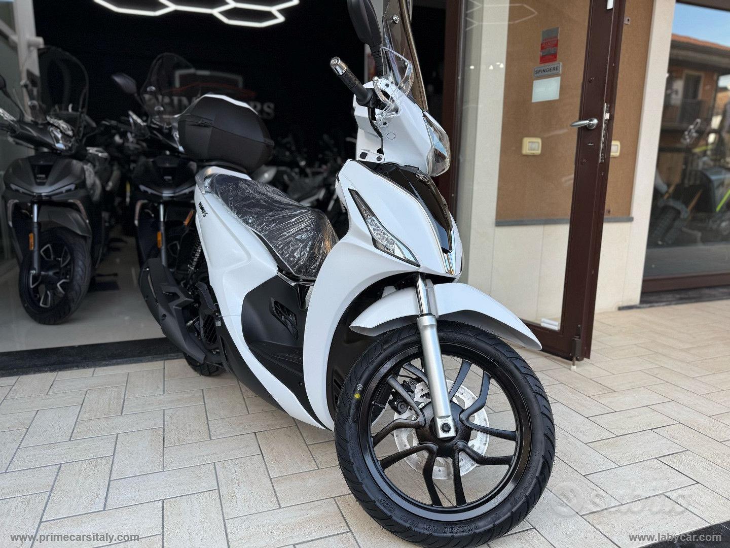Specchietto Retrovisore Destro Per Kymco People One 125 2013-2014 - Ricambio RMS, Design Creativo